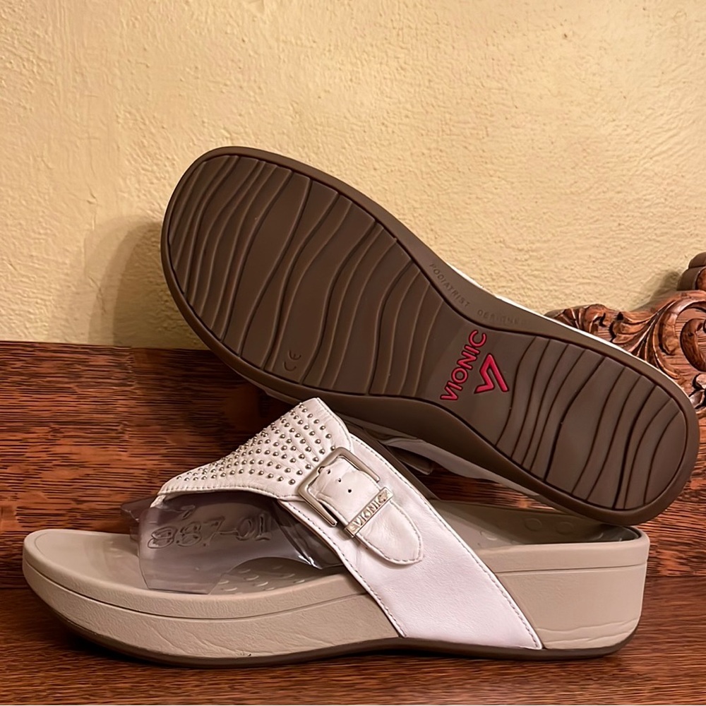 Vionic Capitola White 380 Women's Sandals